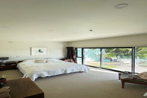 Photo of property in 22 Domain Crescent, Muriwai, Waimauku, 0881