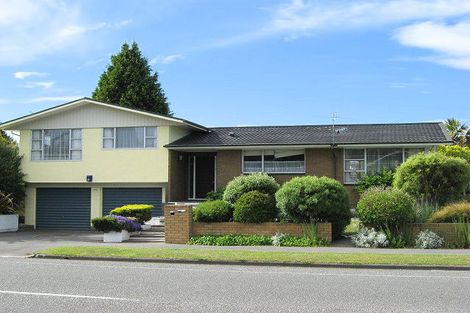 Photo of property in 172 Maidstone Road, Avonhead, Christchurch, 8042