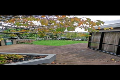Photo of property in 62 Newhaven Terrace, Mairangi Bay, Auckland, 0630