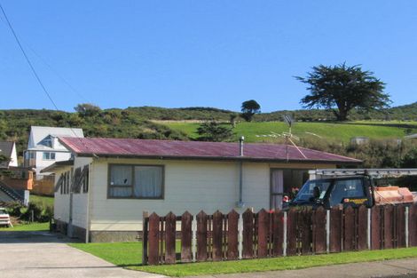 Photo of property in 61 Ngatitoa Street, Takapuwahia, Porirua, 5022