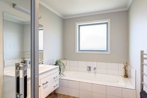 Photo of property in 18 Kerei Street, Motueka, 7120