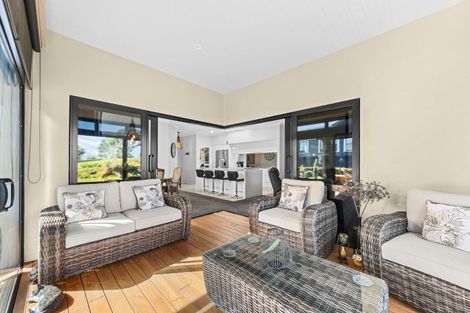 Photo of property in 19 Kotare Drive, Waiwhakaiho, New Plymouth, 4312