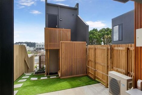 Photo of property in 9 Hudson Bay Road, Hobsonville, Auckland, 0616