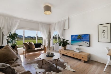 Photo of property in 212 Monument Road, Clevedon, Papakura, 2582