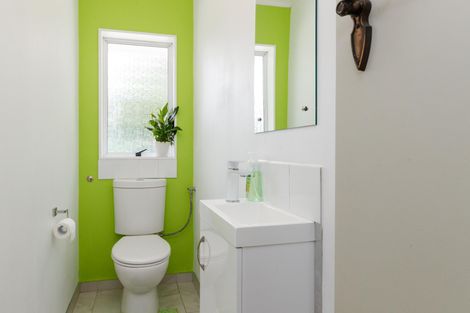 Photo of property in 19 Humphries Place, Awapuni, Palmerston North, 4412