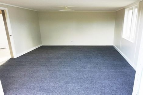 Photo of property in 10 Edmund Hillary Avenue, Papakura, 2110
