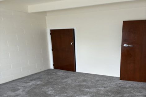 Photo of property in 13 Coburg Street, Henderson, Auckland, 0612