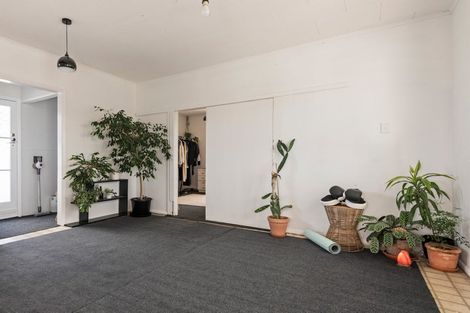 Photo of property in 82 Fairs Road, Milson, Palmerston North, 4414