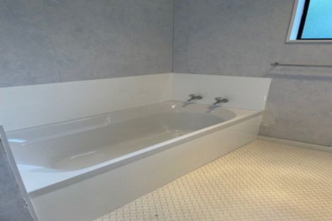 Photo of property in 10 Ihle Street, Terrace End, Palmerston North, 4410