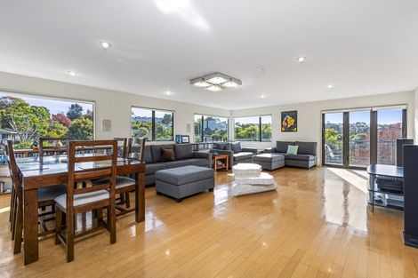 Photo of property in 19 Woodside Avenue, Northcote, Auckland, 0627