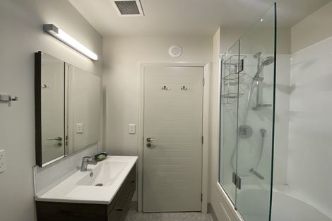 Photo of property in Fountain Court, 6/48 Oriental Parade, Oriental Bay, Wellington, 6011