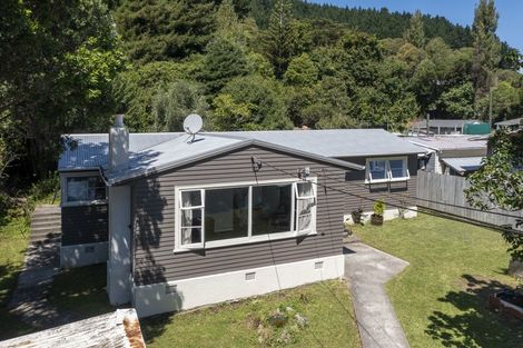 Photo of property in 44 Ruahine Street, Paraparaumu, 5032