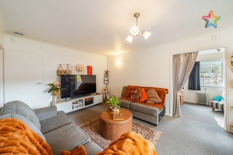 Photo of property in 5 Longfellow Street, Trentham, Upper Hutt, 5018