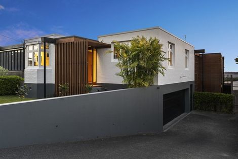 Photo of property in 26 Winsomere Crescent, Westmere, Auckland, 1022