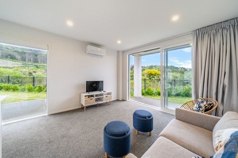 Photo of property in 54 Koreke Close, Kenepuru, Porirua, 5022