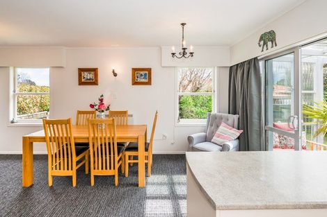 Photo of property in 33 Ocean Road, Paraparaumu Beach, Paraparaumu, 5032