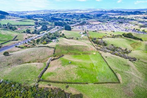 Photo of property in 205 Helenslee Road, Pokeno, 2472