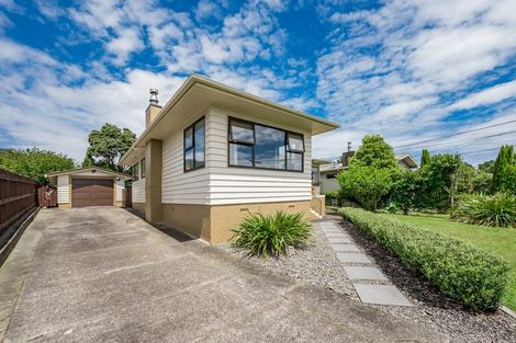 Photo of property in 42 Kaitawa Crescent, Paraparaumu, 5032