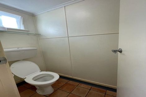 Photo of property in 5 Harbour View Road, Point Chevalier, Auckland, 1022