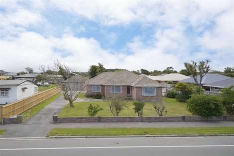 Photo of property in 92 Bridge Street, New Brighton, Christchurch, 8061