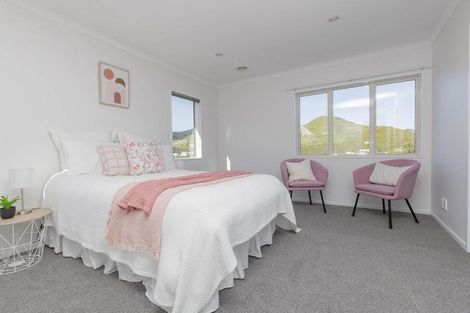 Photo of property in 24 Melksham Drive, Churton Park, Wellington, 6037