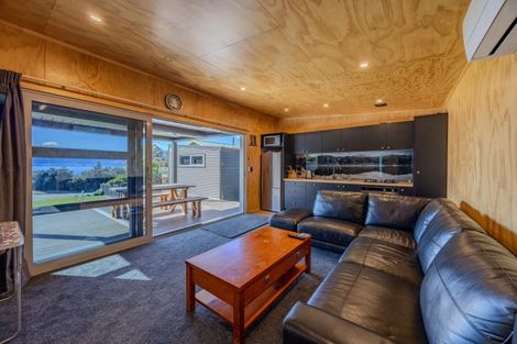 Photo of property in 48 Flora Dora Parade, Lake Hawea, 9382