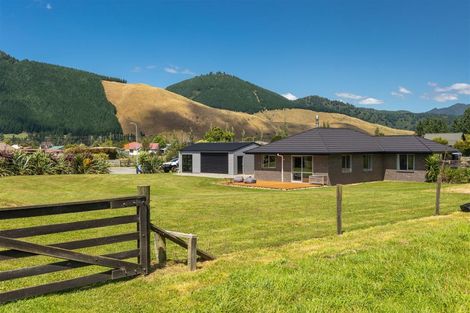 Photo of property in 18 Robertson Mill Place, Rai Valley, 7194