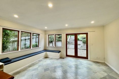 Photo of property in 4 Newcombe Crescent, Karori, Wellington, 6012