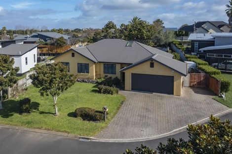 Photo of property in 3 Iain Court, Rototuna, Hamilton, 3210