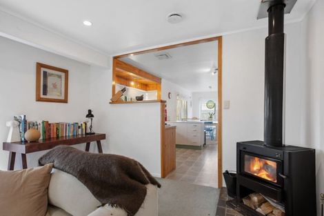 Photo of property in 60 Athenree Road, Athenree, Katikati, 3177