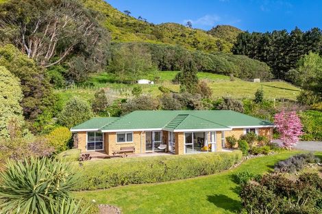Photo of property in 227 Huia Street, Waikanae, 5391