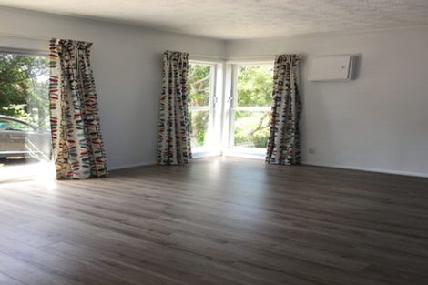 Photo of property in 96 Mountbatten Avenue, Hillcrest, Auckland, 0627