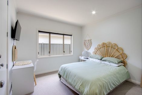 Photo of property in 19 Fairview Place, Havelock North, 4130