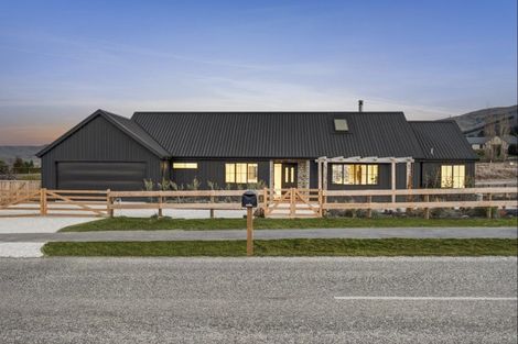 Photo of property in 129 Hall Road, Bannockburn, Cromwell, 9384