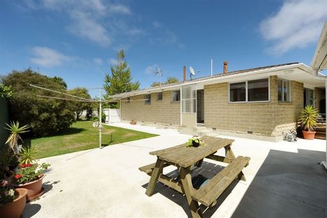 Photo of property in 50 Strathfield Avenue, Dallington, Christchurch, 8061