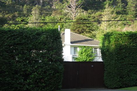 Photo of property in 489 Stokes Valley Road, Stokes Valley, Lower Hutt, 5019