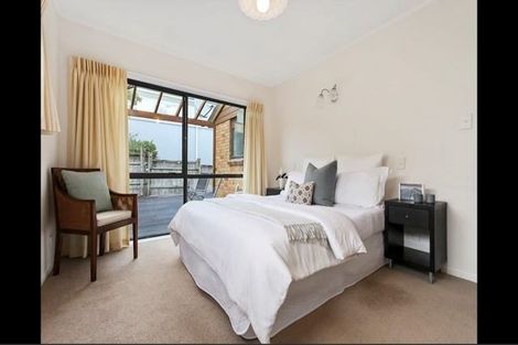 Photo of property in 4/26 Inverness Road, Browns Bay, Auckland, 0630