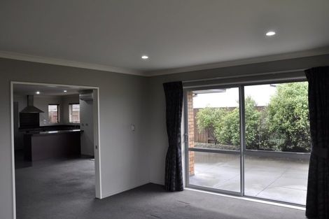 Photo of property in 51 Tennyson Avenue, Kelvin Grove, Palmerston North, 4414
