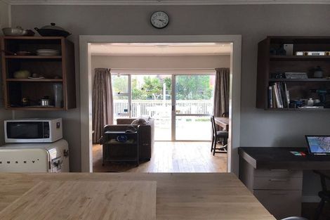 Photo of property in 2 Turenne Street, Inner Kaiti, Gisborne, 4010