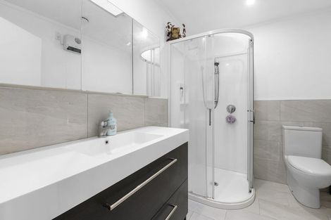 Photo of property in 15 Elmslie Place, Owhata, Rotorua, 3010