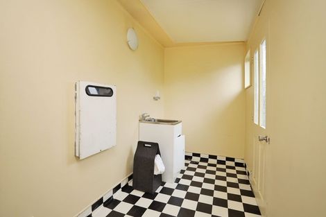 Photo of property in 5 Joseph Street, Waverley, Invercargill, 9810