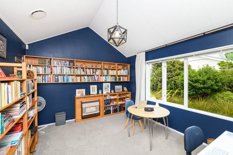Photo of property in 26 Manapouri Crescent, Hokowhitu, Palmerston North, 4410