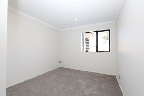 Photo of property in 9a Rimu Street, New Lynn, Auckland, 0600