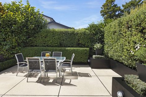 Photo of property in 2/22 Strowan Road, Strowan, Christchurch, 8052