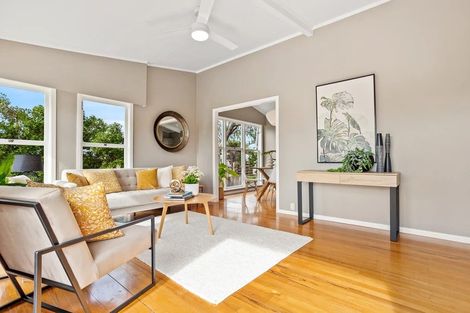 Photo of property in 8 Reiman Street, New Lynn, Auckland, 0600