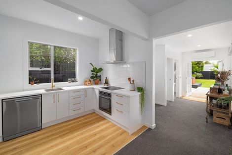 Photo of property in 12a Cradock Street, South New Brighton, Christchurch, 8062