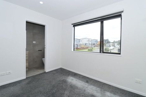 Photo of property in 13b Crestview Rise, Papakura, 2110