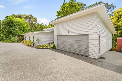 Photo of property in 2/72 Spinella Drive, Bayview, Auckland, 0629
