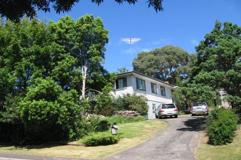 Photo of property in 17 Vandeleur Avenue, Birkdale, Auckland, 0626