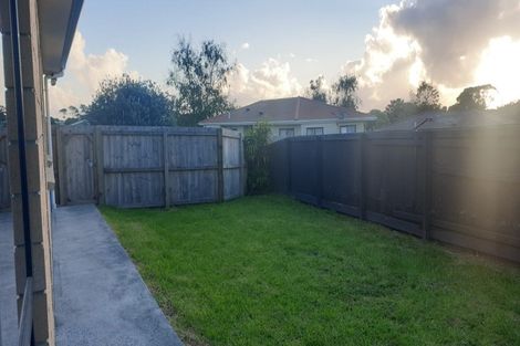 Photo of property in 1/25 Kennington Drive, Clendon Park, Auckland, 2103